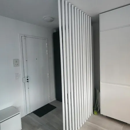 Soleil Modern Апартаменты Нёйи-сюр-Сен